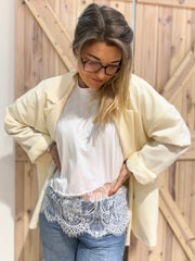 Shirt mit asymmetrische Spitze - Unique Flores