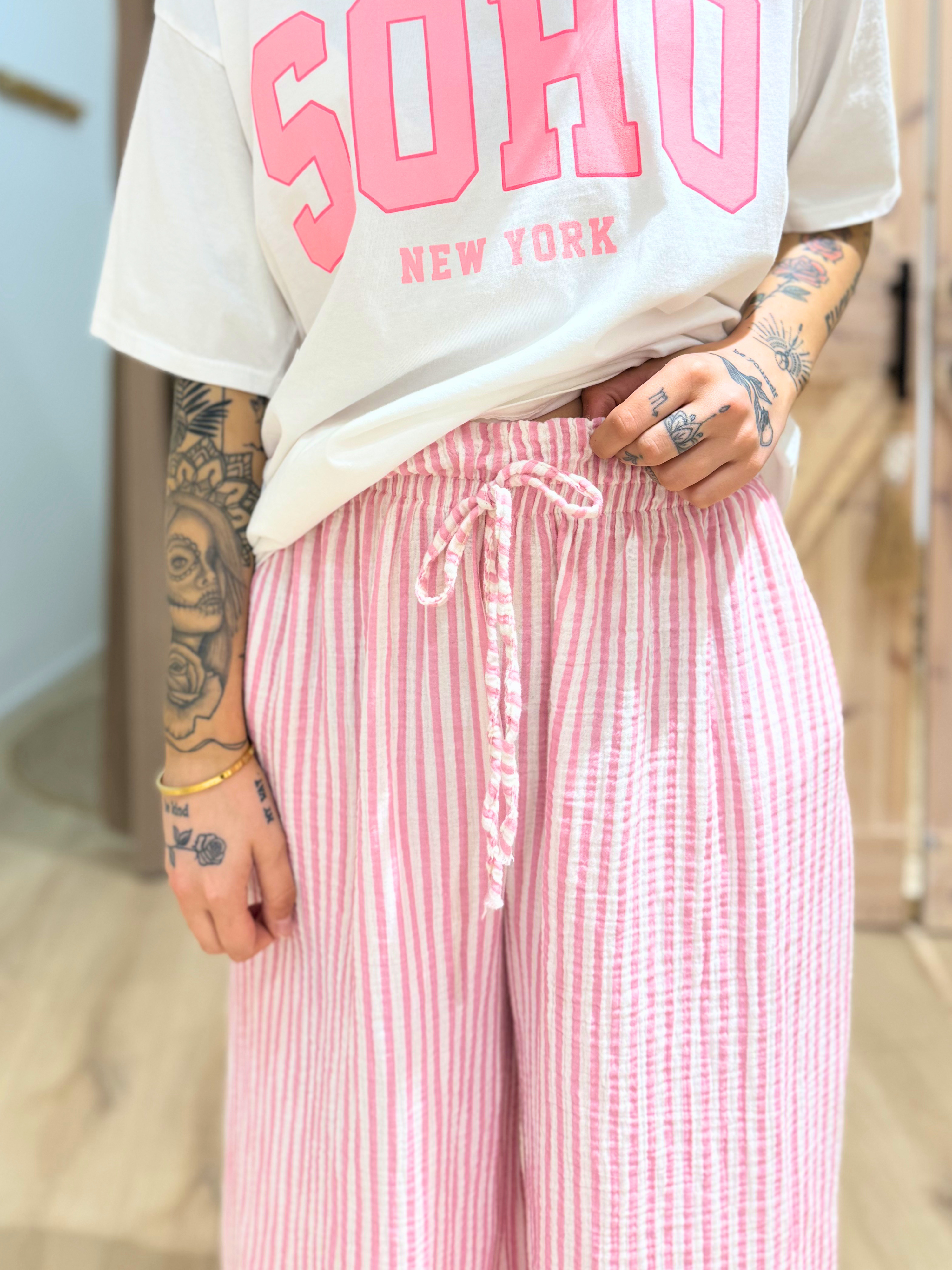 Musselin Hose mit kleinen Streifen - Unique Flores