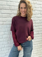 Pullover Pointed Arm - Unique Flores