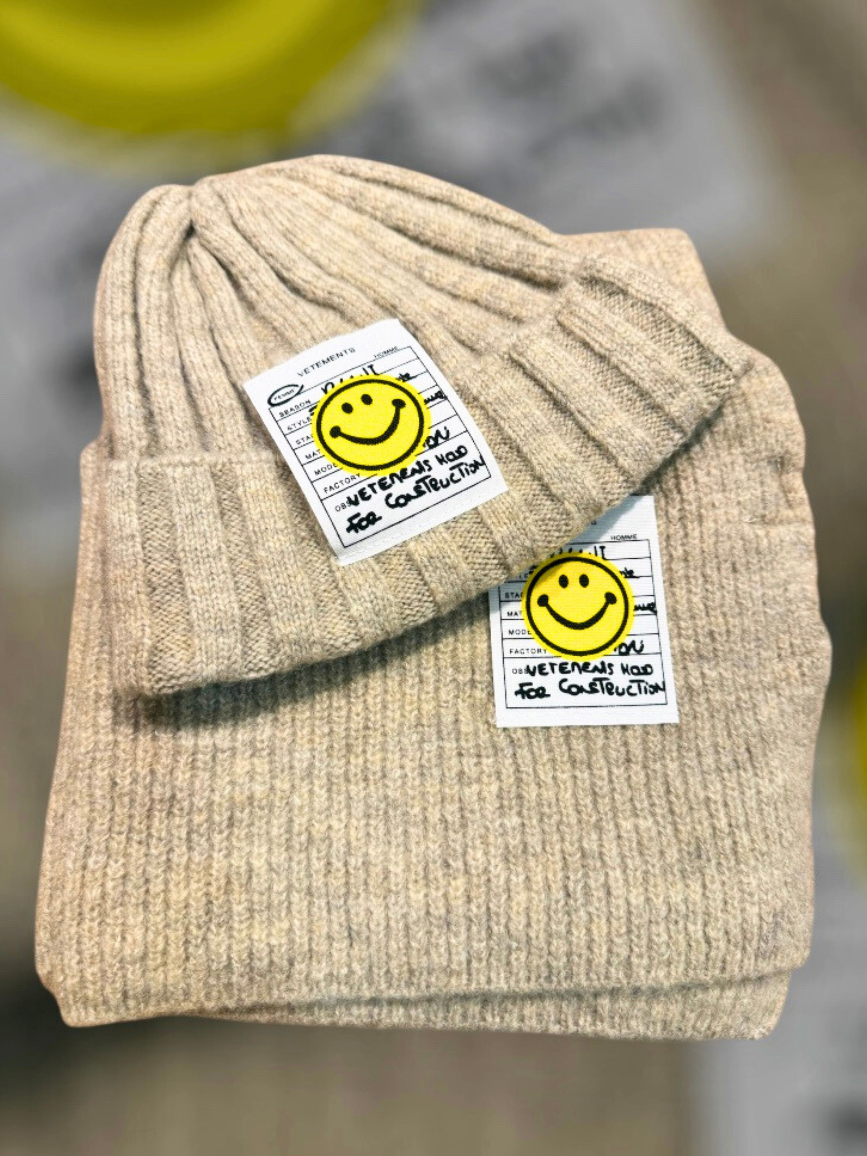 Schal mit Patch - Unique Flores