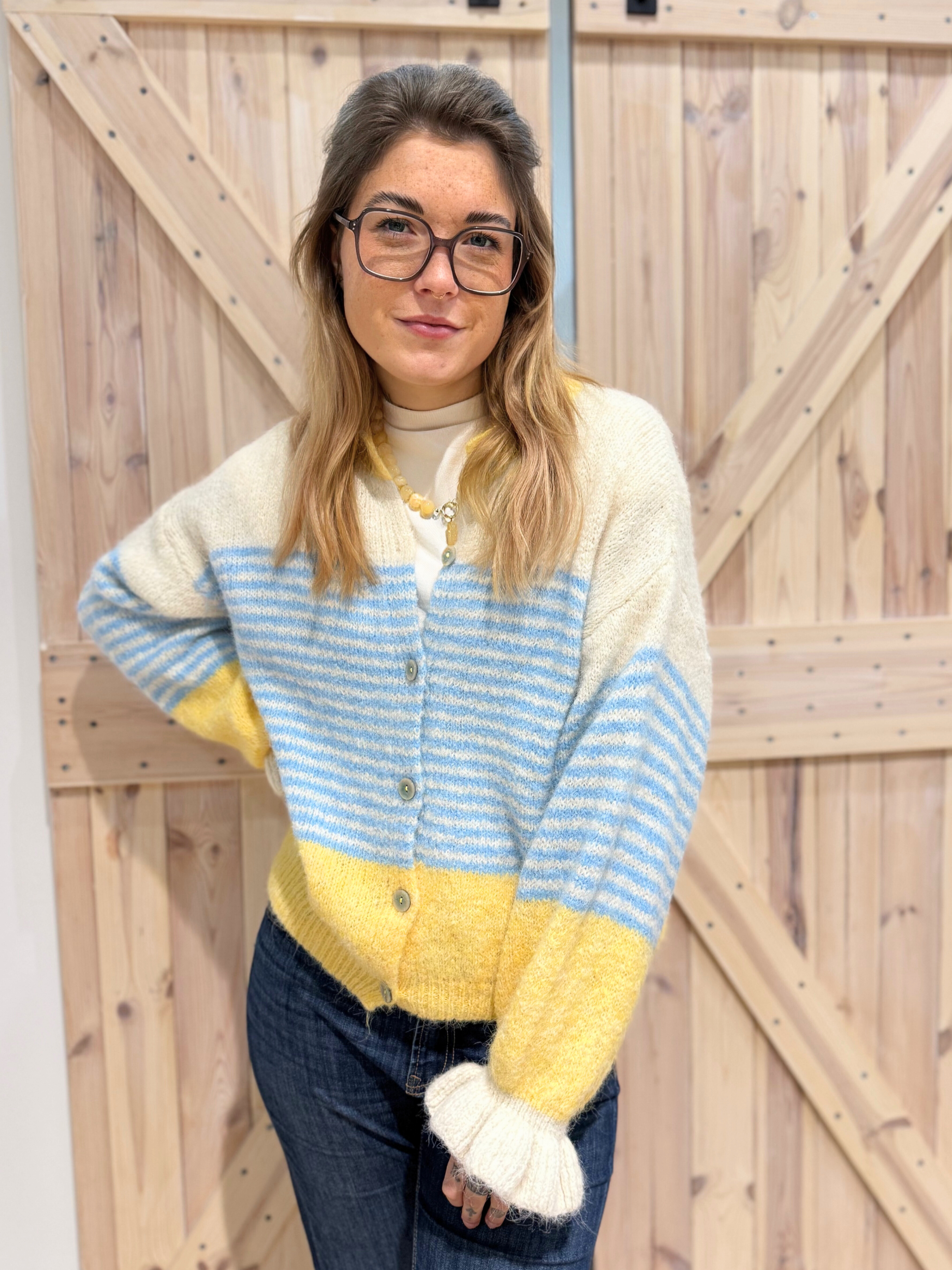 Cardigan mit Puff Ärmel - Unique Flores 