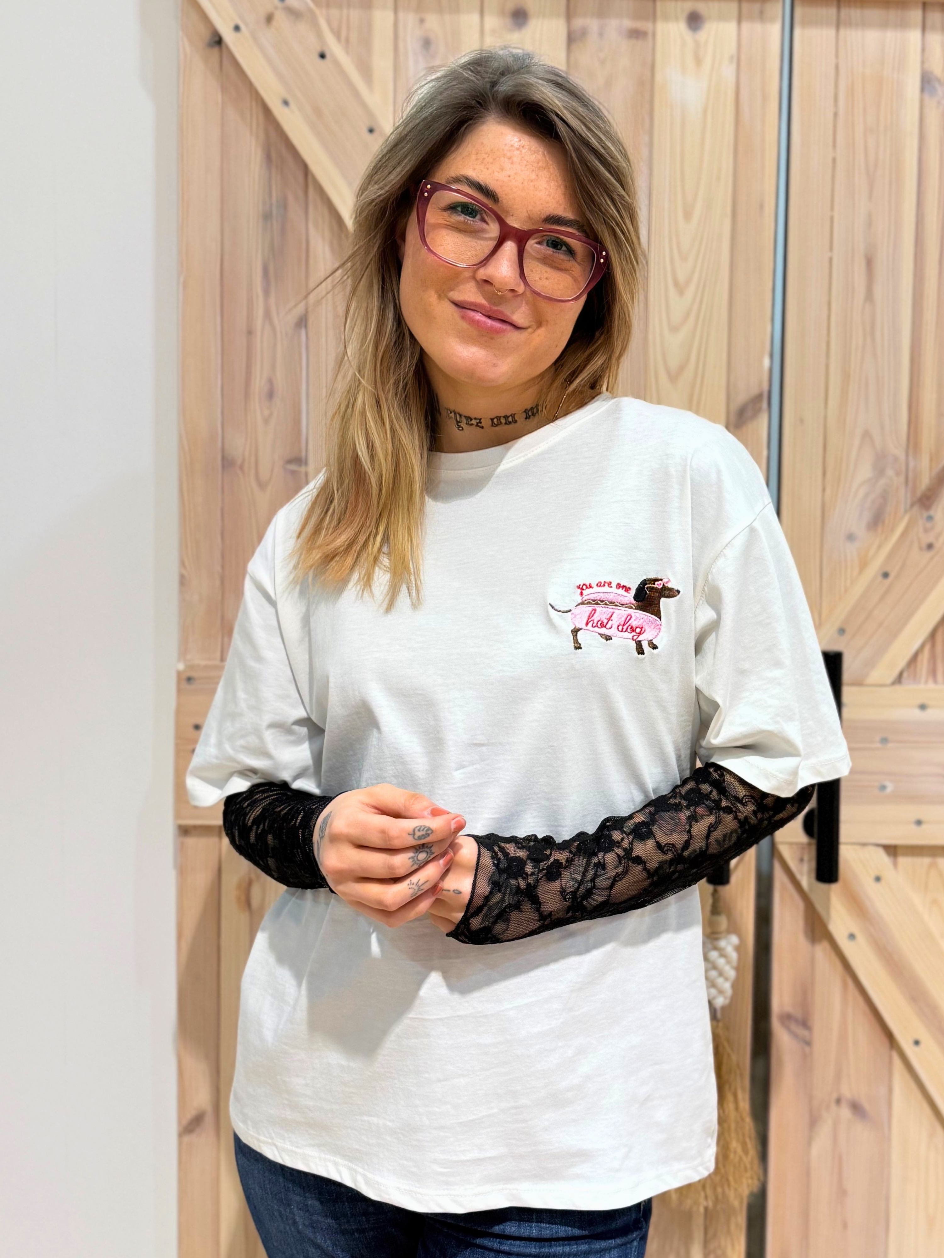 T-Shirt you are one Hot Dog - Unique Flores 