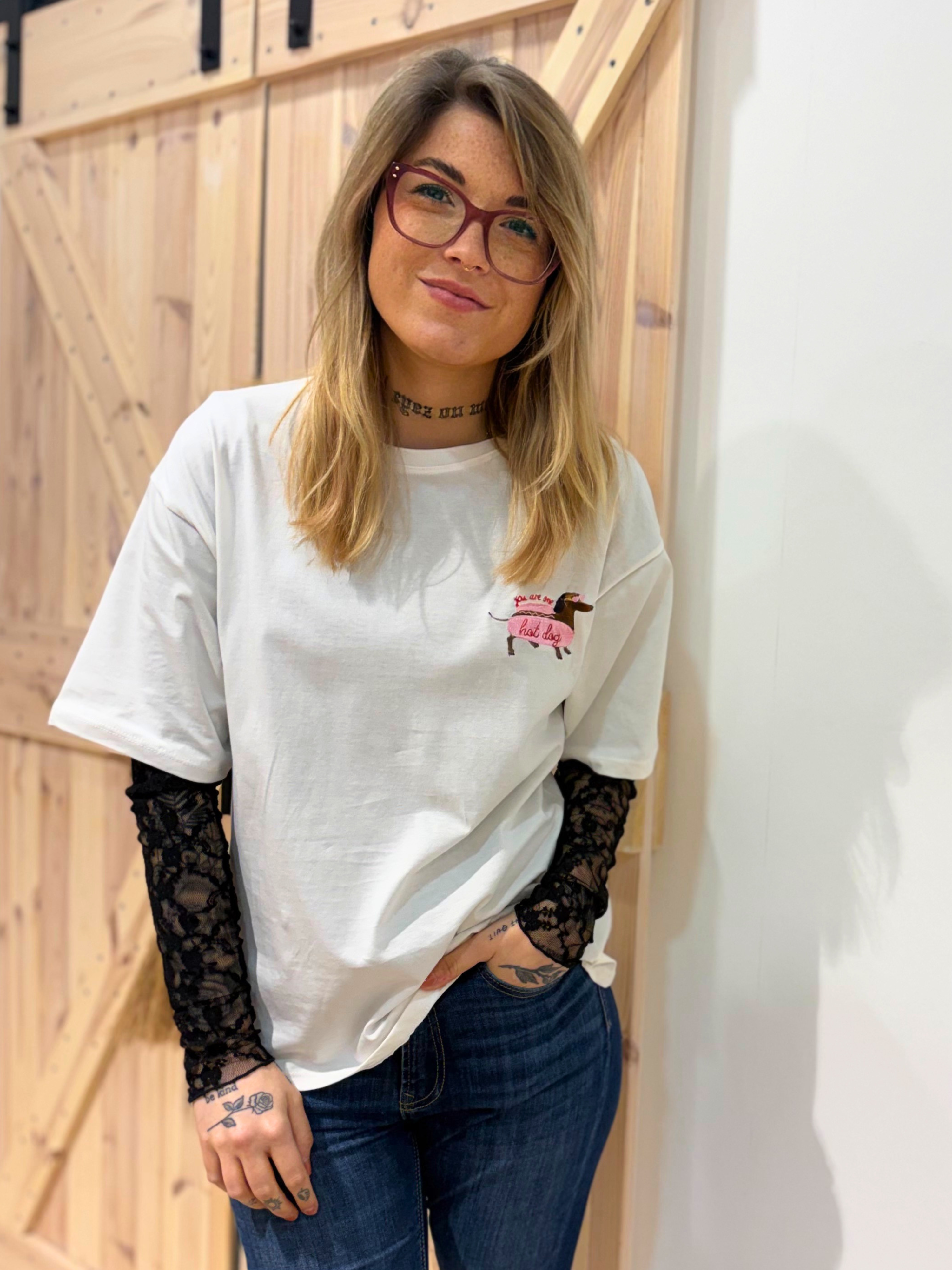 T-Shirt you are one Hot Dog - Unique Flores 