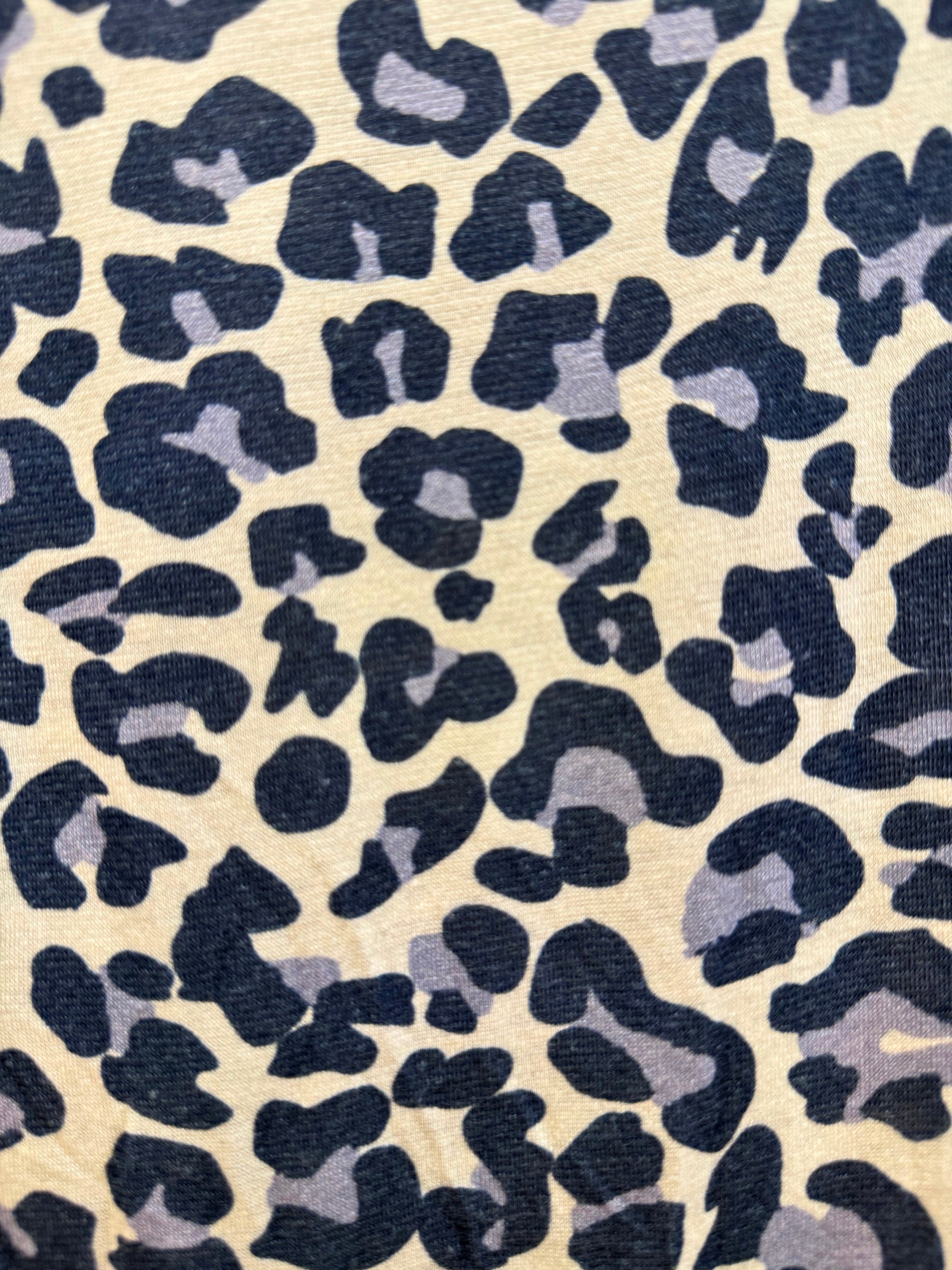 Langarmshirt Leo Kaschmir - Unique Flores 