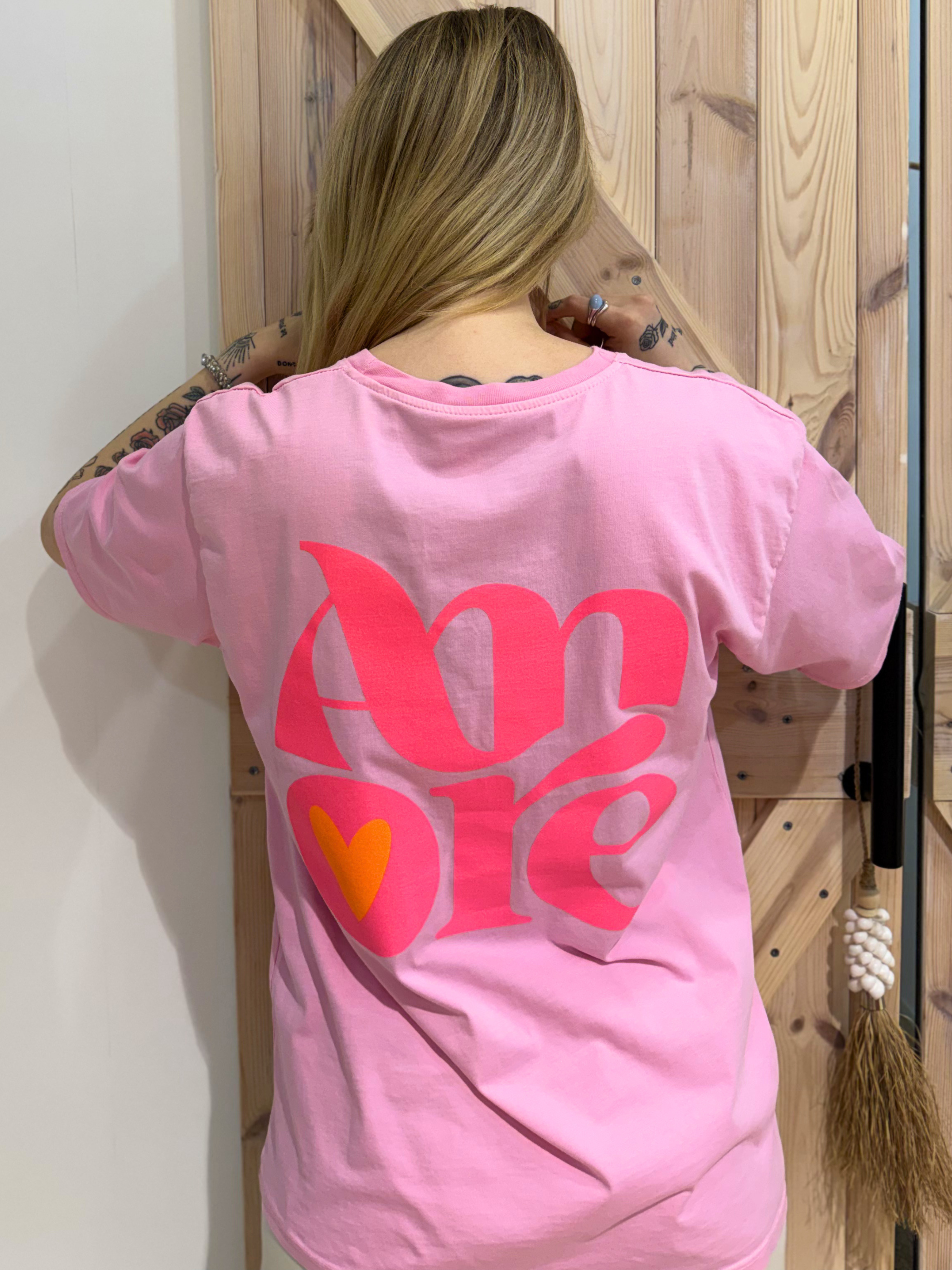 Amore T-Shirt - Unique Flores 