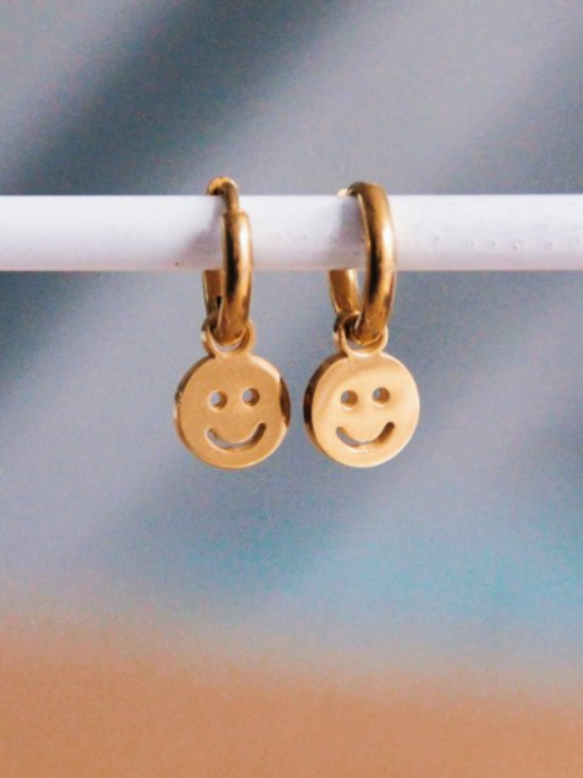 Creolen aus Edelstahl mit Smiley - Unique Flores 