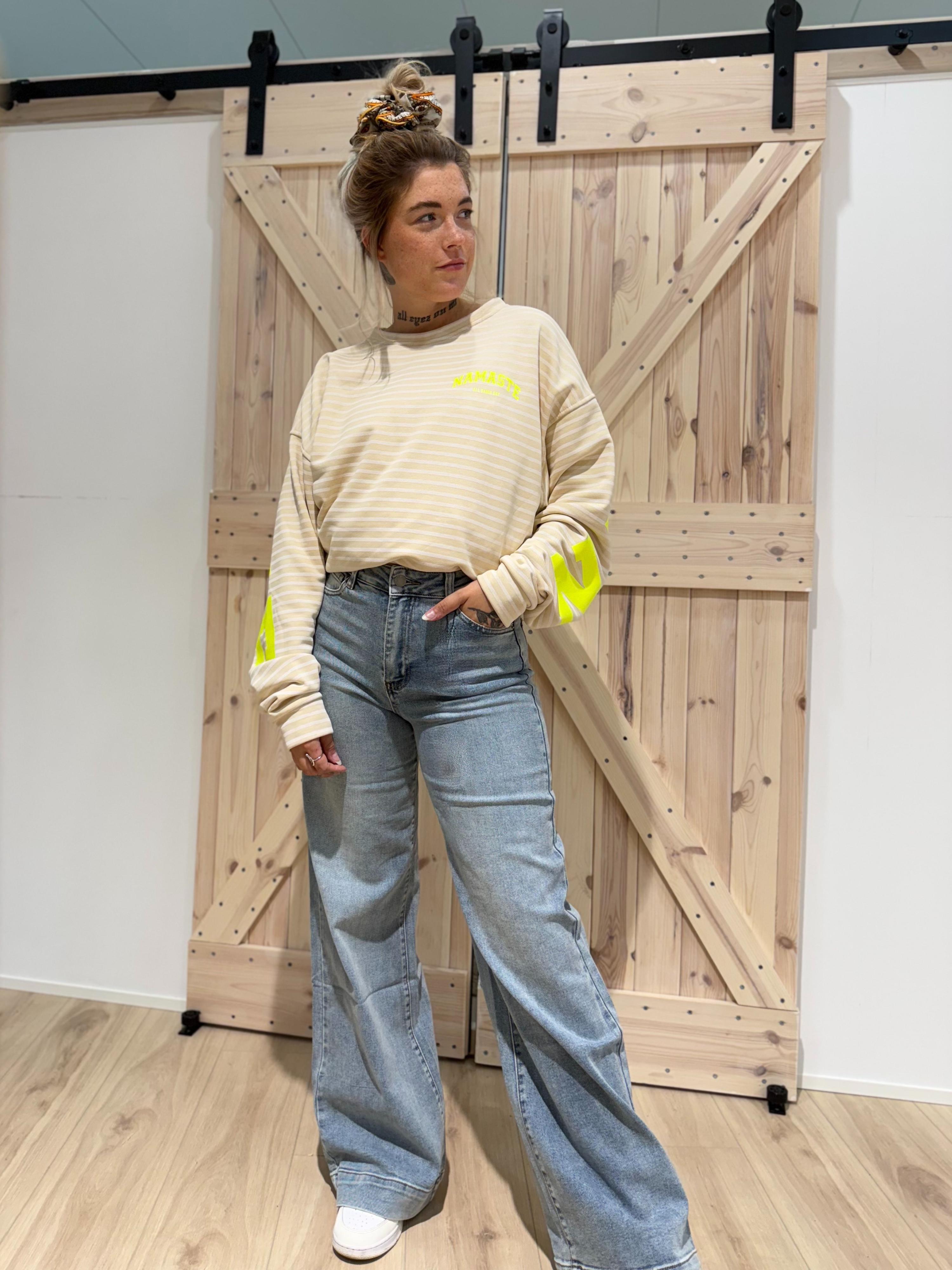 Full Length Large Jeans - Unique Flores 