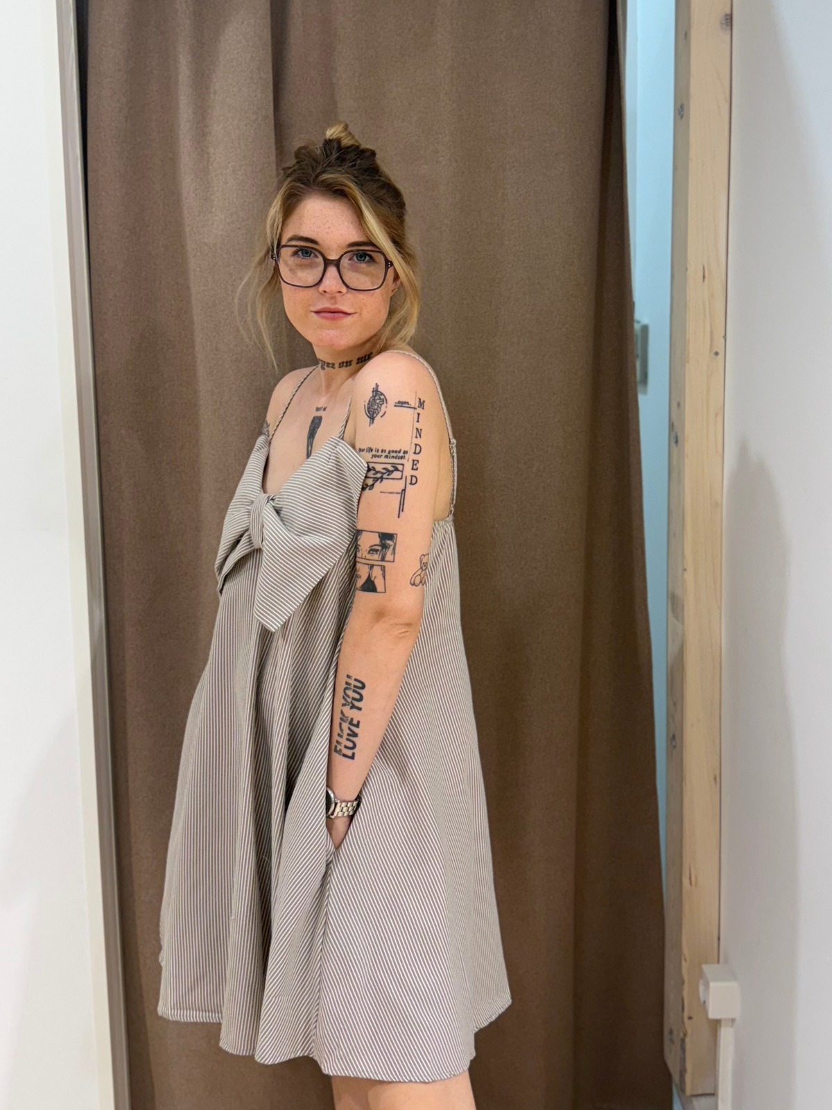 Kleid mit Schleife - Unique Flores 