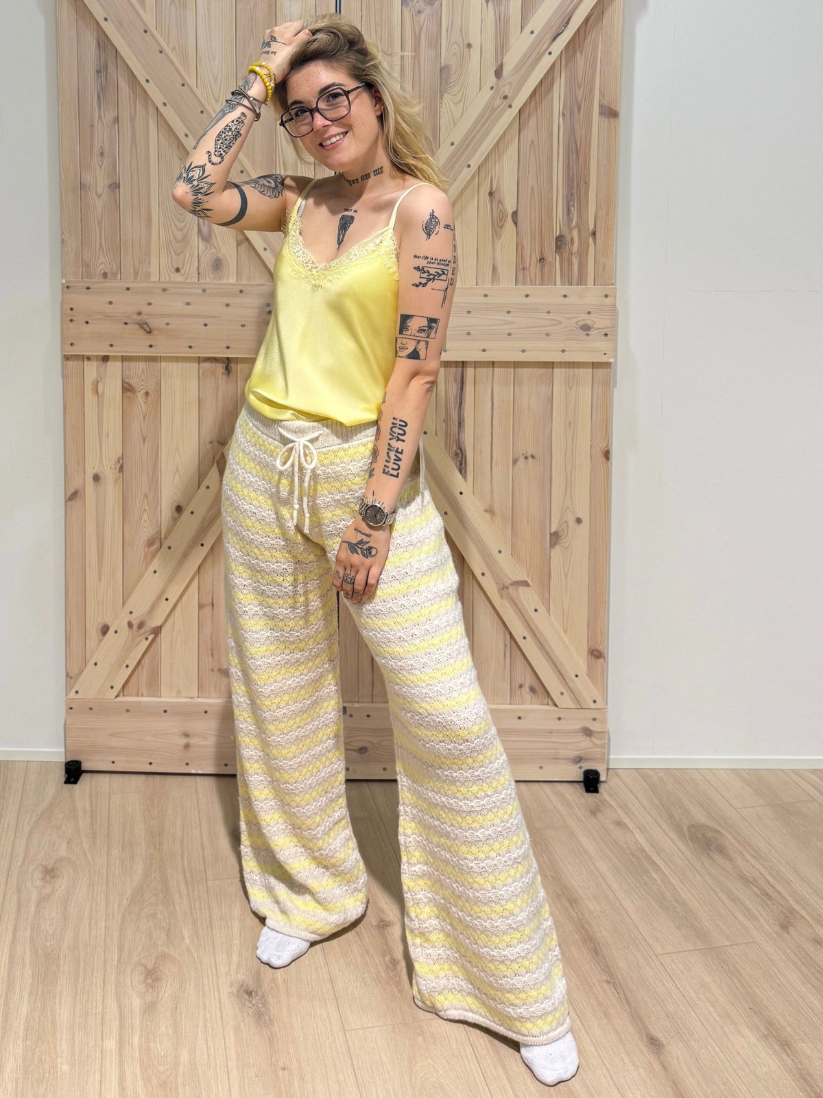 Wide Leg Strickhose - Unique Flores 