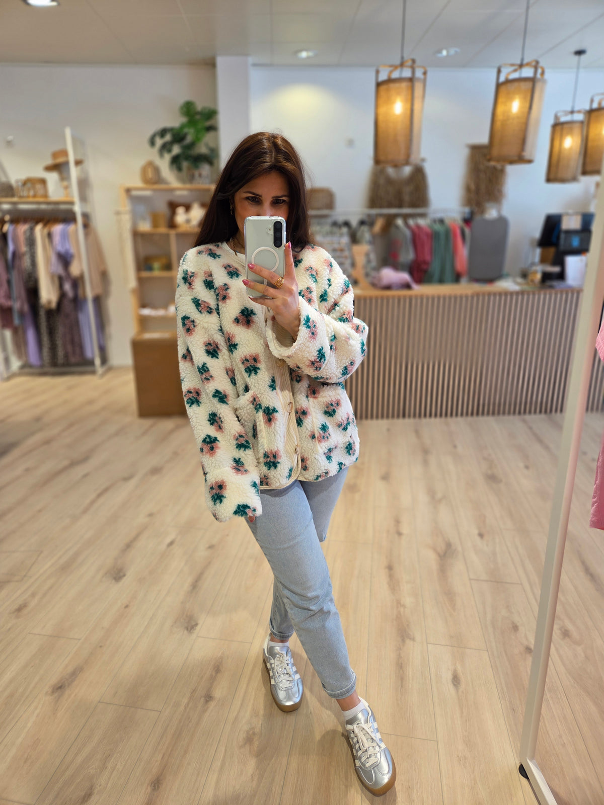 Teddy Jacke - Unique Flores 