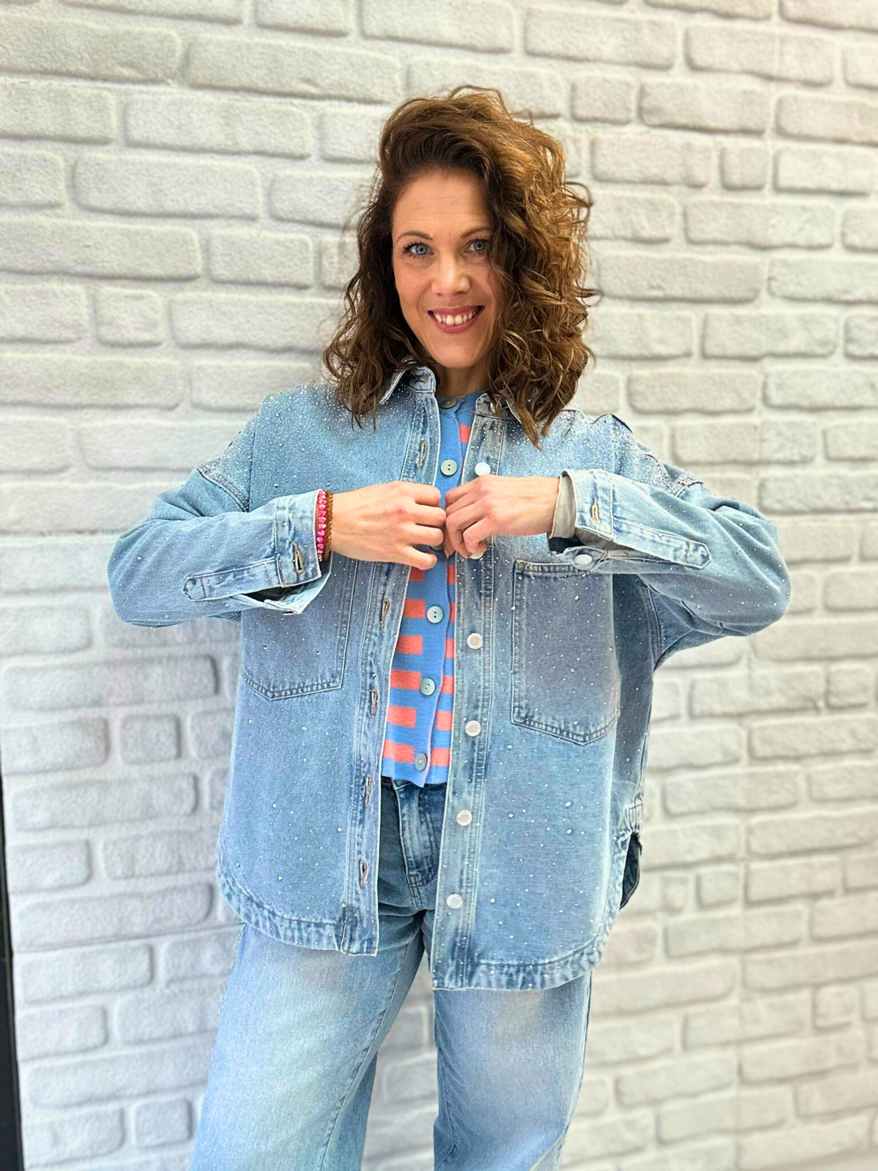 Denim Jacke mit Strassverzierung - Unique Flores 