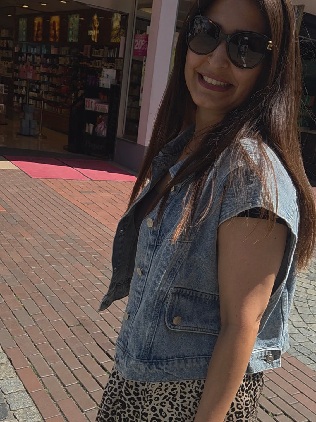 Crop-Weste Denim - Unique Flores 