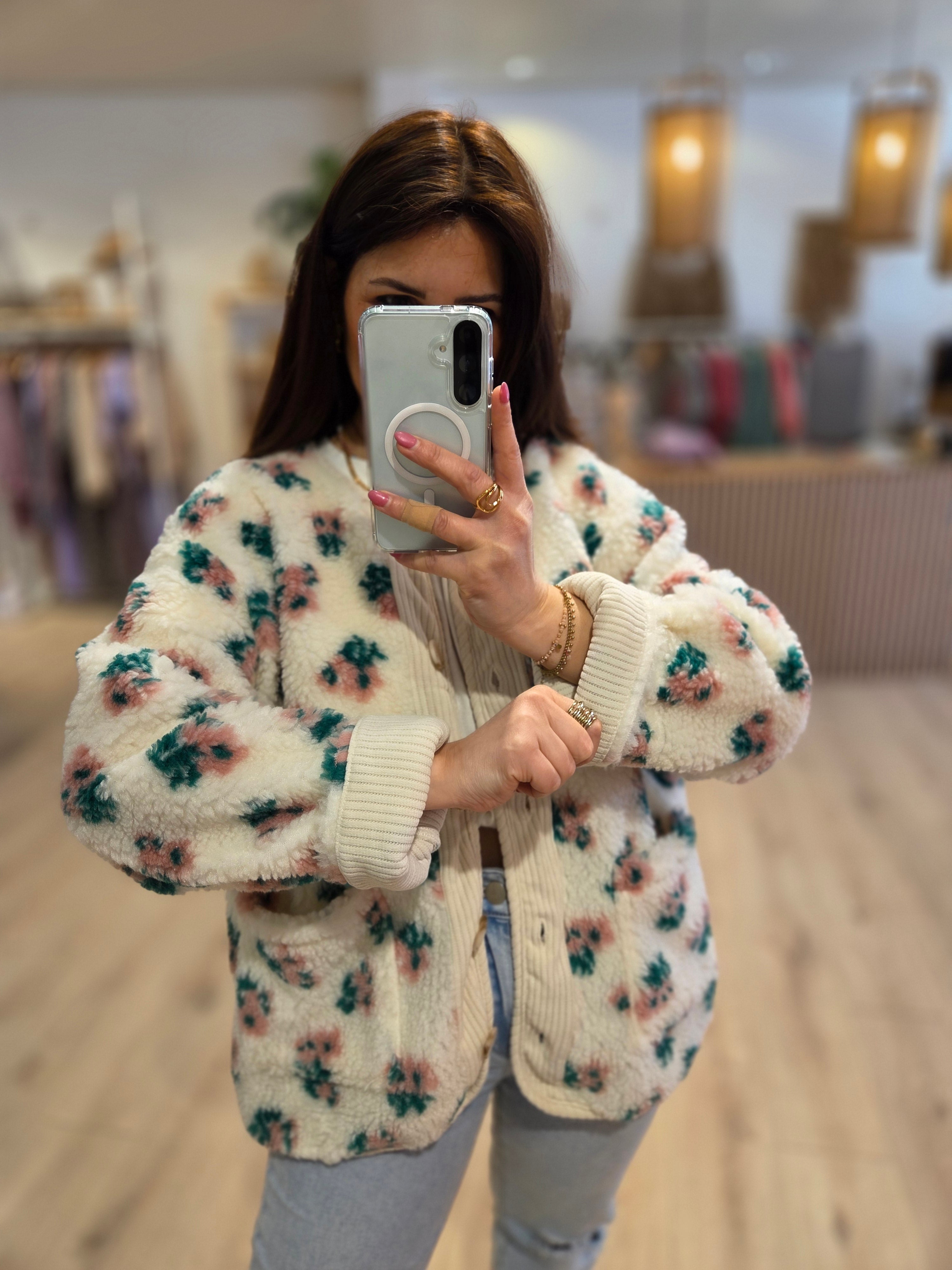 Teddy Jacke - Unique Flores 