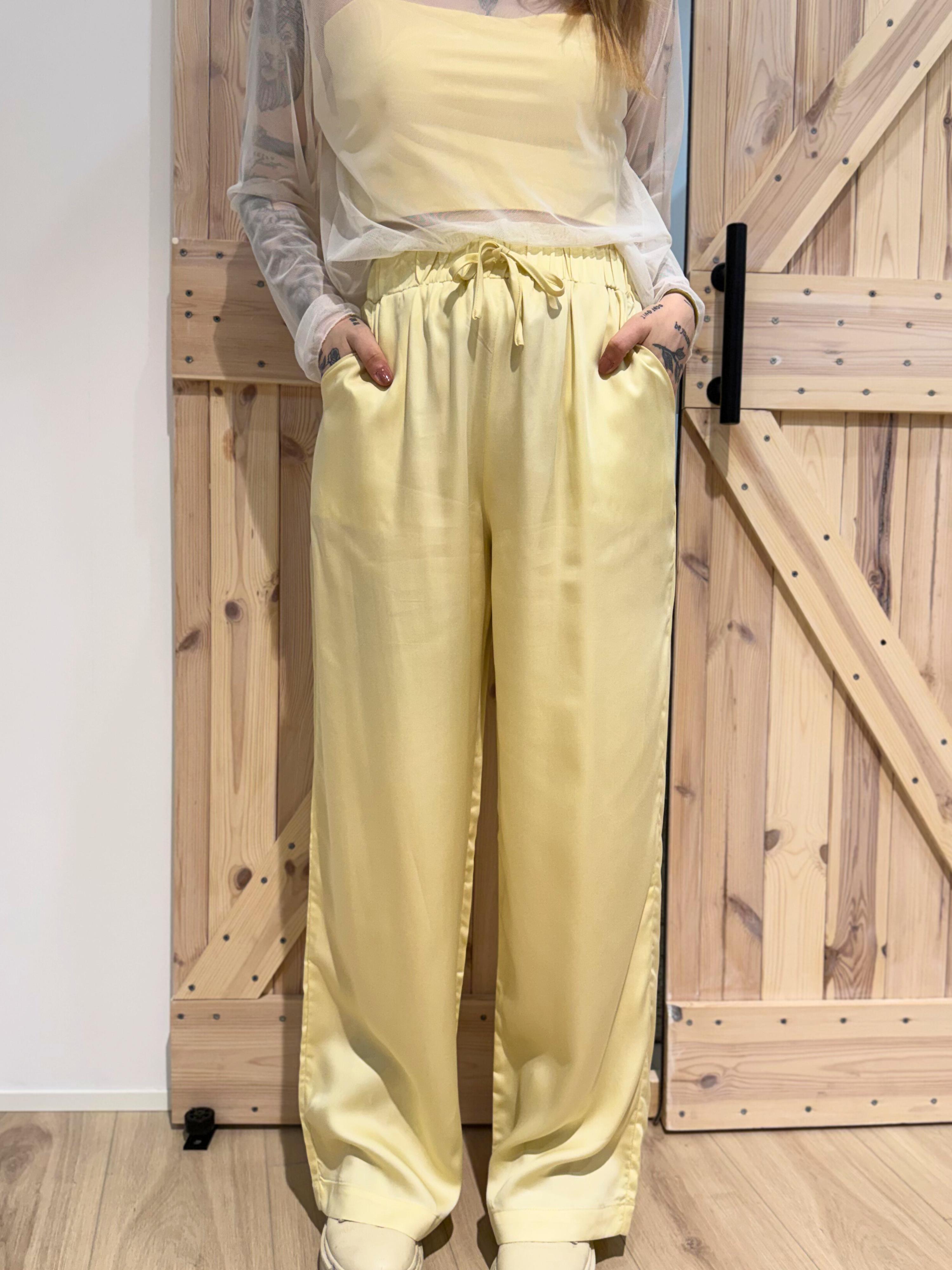 Satinhose - Unique Flores 