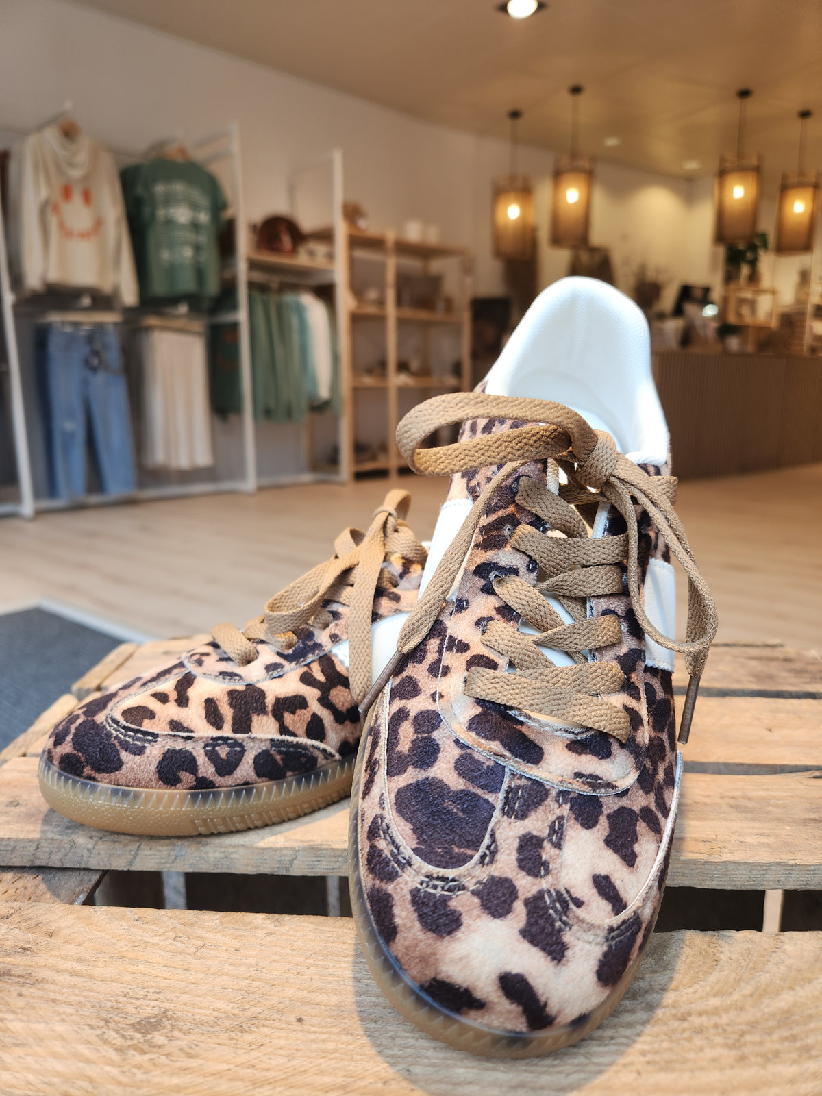 Sneaker Leo - Unique Flores 